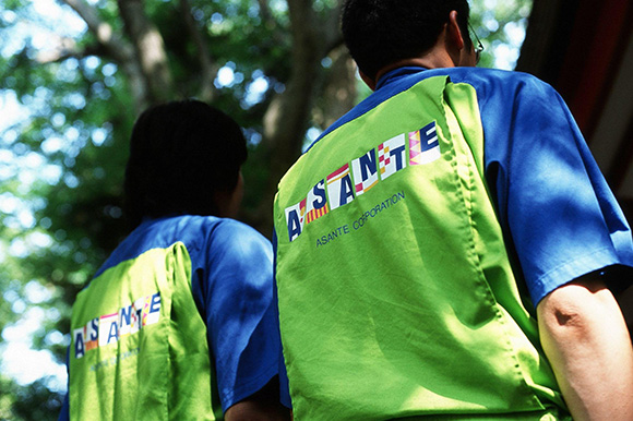 『シロアリバスターズ』スタッフ