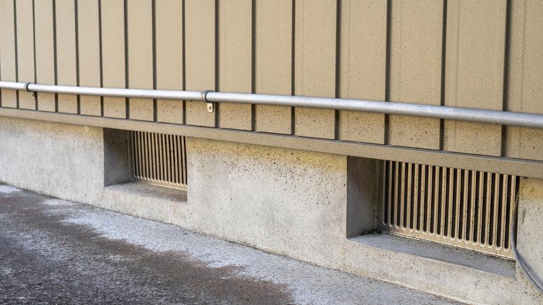 住宅の床下の通気口